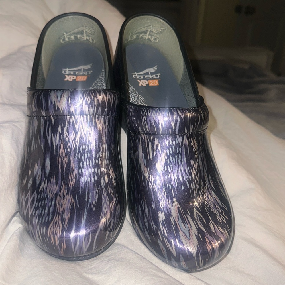 Dansko Navy Ikayt Patent size 37